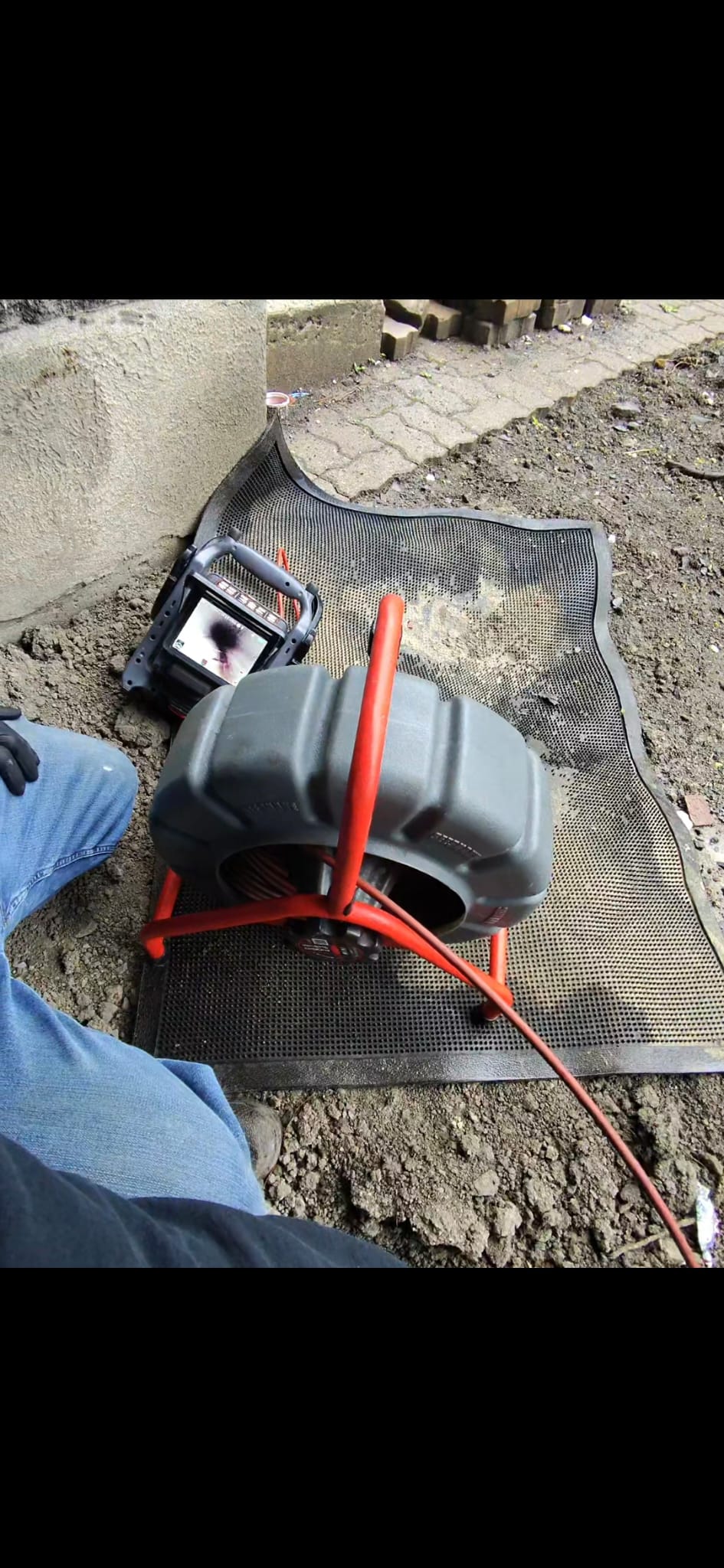 Inspection caméra d'un drain principal bouché à Montréal par Flow Pro Drain